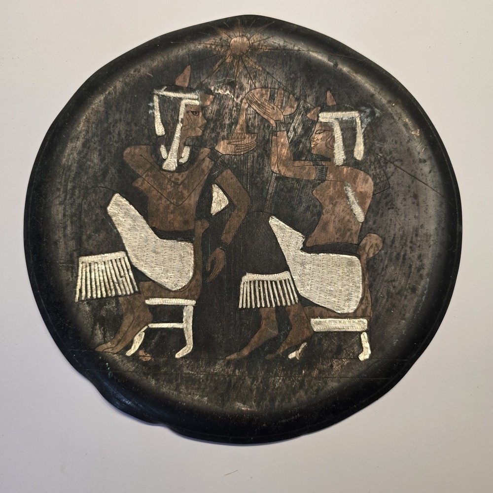 Vintage Hammered & Etched Copper Plate with Ancient Egyptian Motif 10"